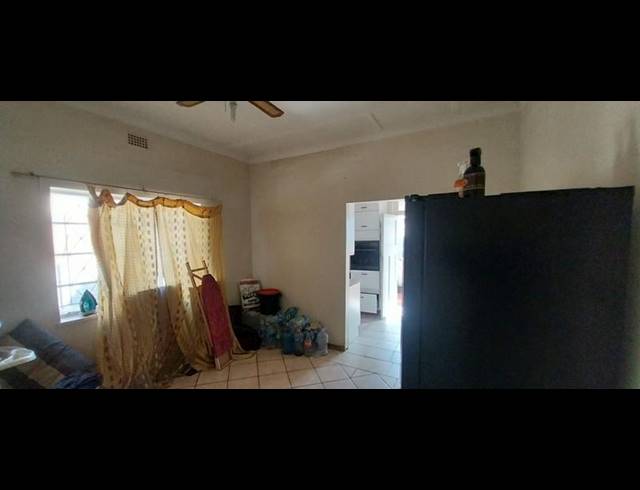 3 BEDROOM HOUSE FOR SALE IN KENSINGTON